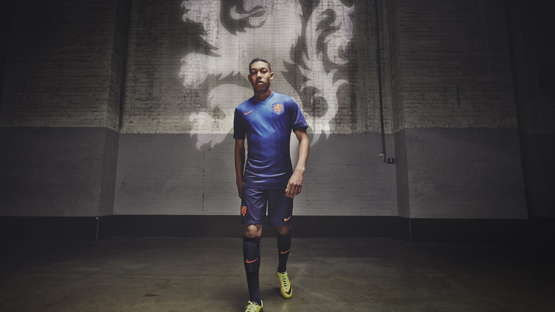 “青少年足球产业链不断完善，行业潜力巨大”，青少年足球发展趋势